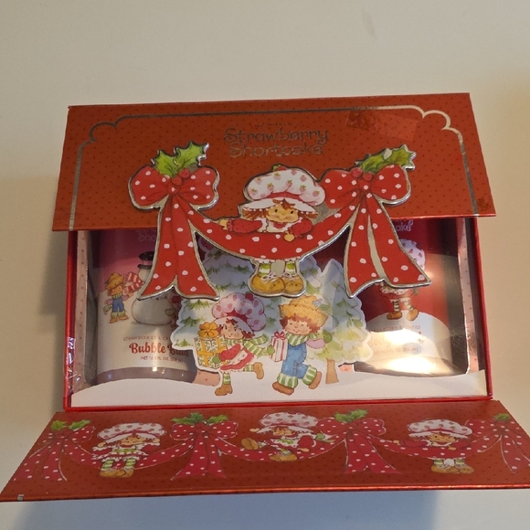 Red Bath Set - Picture 4 of 4